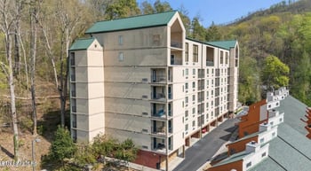 413 Baskins Creek Rd #501, Gatlinburg, TN 37738