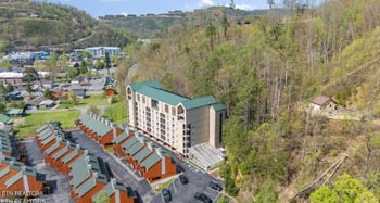 413 Baskins Creek Rd #501, Gatlinburg, TN 37738