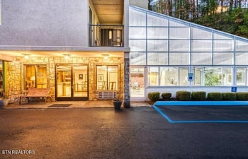 413 Baskins Creek Rd #502, Gatlinburg, TN 37738