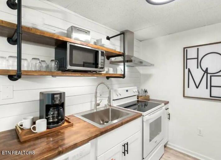413 Baskins Creek Rd #502, Gatlinburg, TN 37738