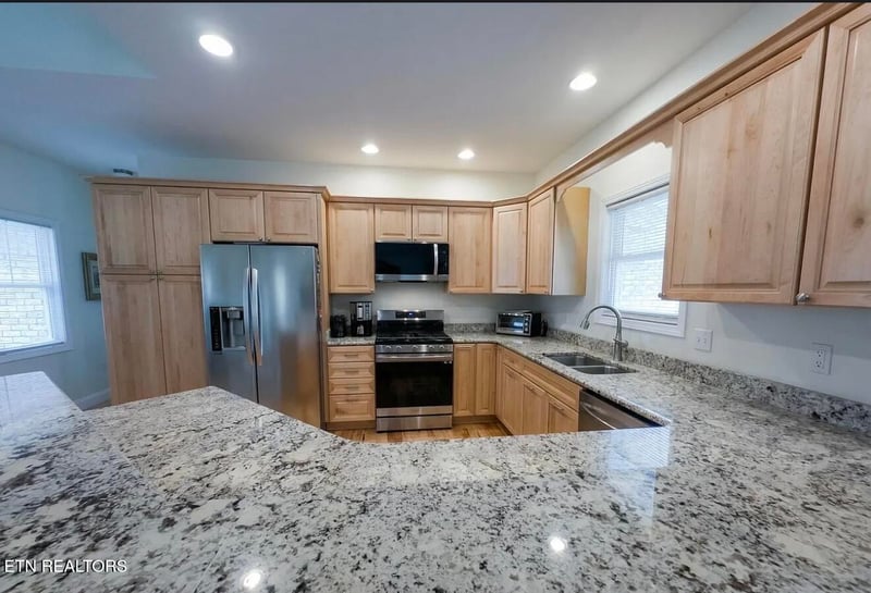 413 Chippewa Ln, Rutledge, TN 37861