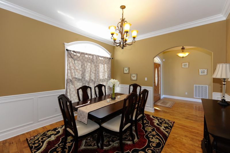413 Harbor Town Dr, Maryville, TN 37801