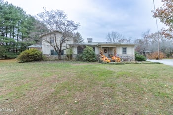 413 Hugh Jones Rd, Sunbright, TN 37872