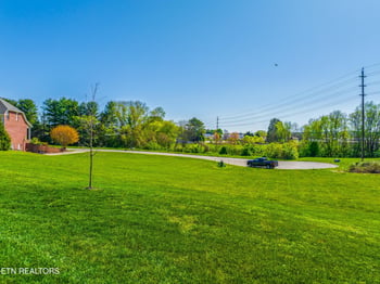 413 Liddington Ln, Morristown, TN 37814