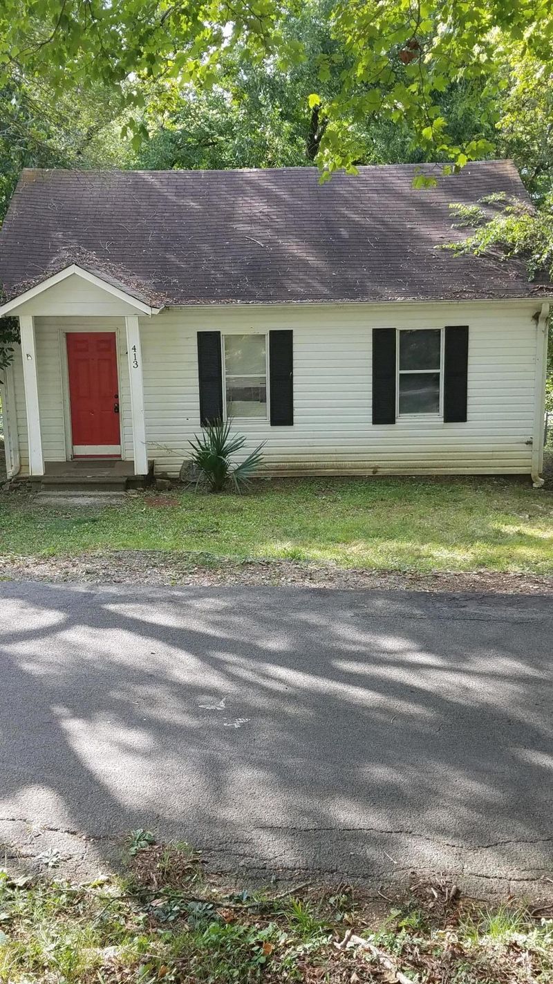 413 W Hornsby St, Athens, TN 37303