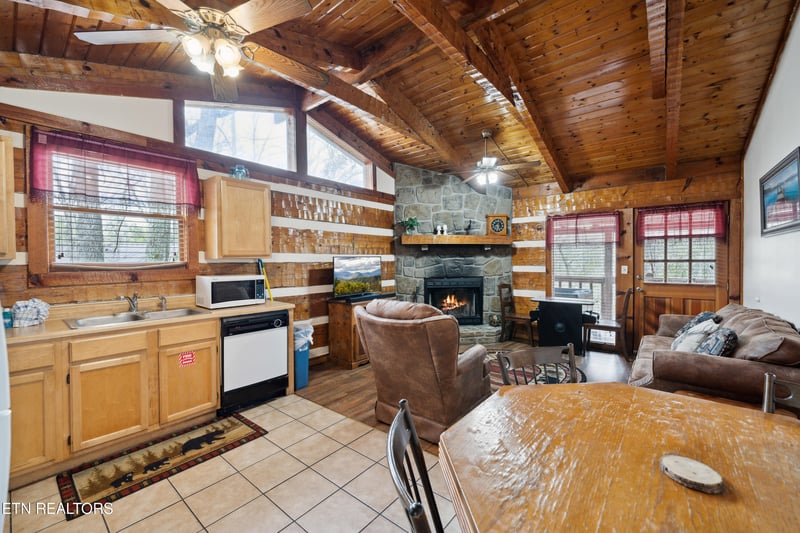 4130 Tro Way, Gatlinburg, TN 37738