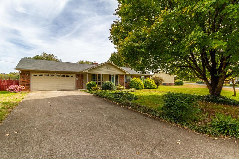 4132 Meadowlark Ln, Rockford, TN 37853