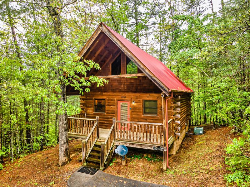 4135 Mountain Rest Way, Sevierville, TN 37876