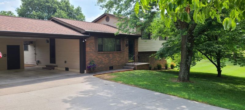 4138 S Singleton Station Rd, Rockford, TN 37853