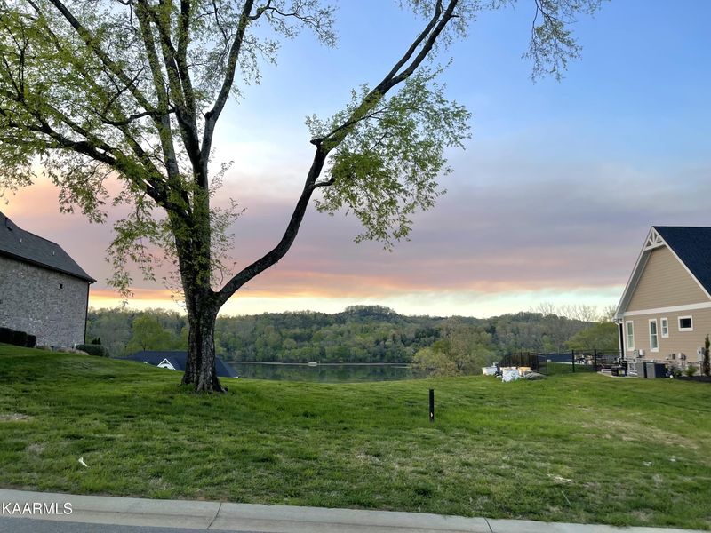 4139 Persimmon Rg, Loudon, TN 37774