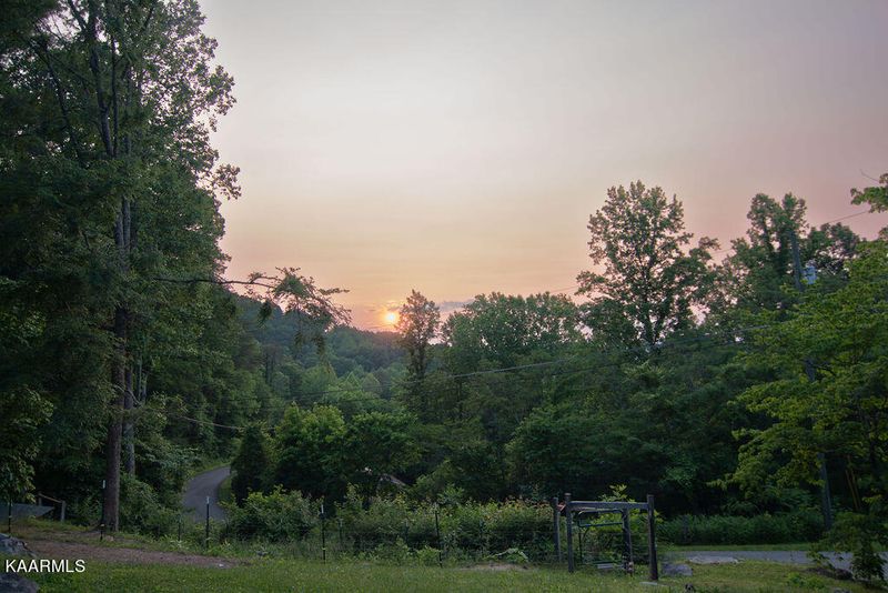 414 Boat Gunnel Rd, Townsend, TN 37882