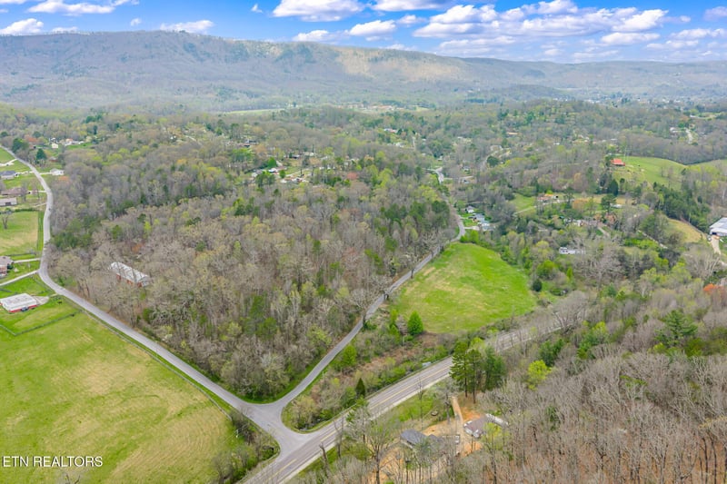 414 Dogwood Ln, Rockwood, TN 37854