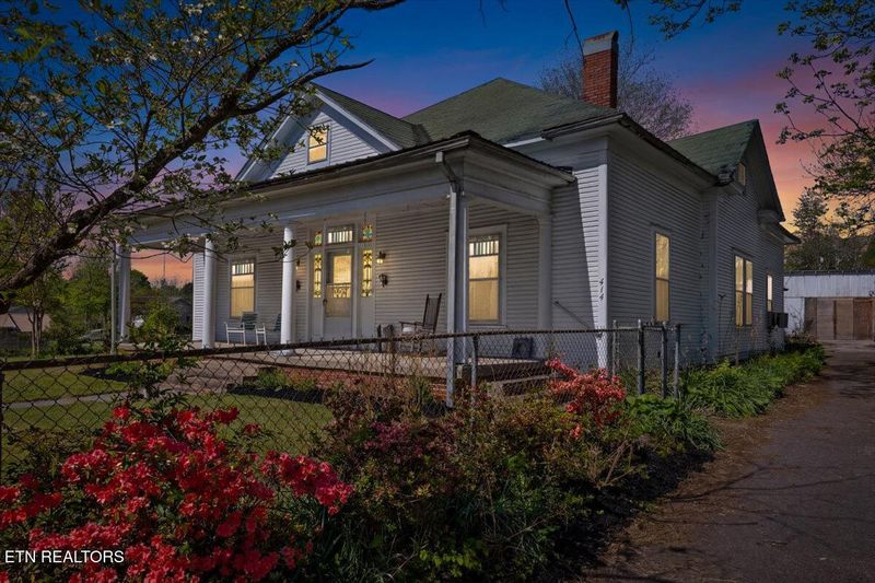 414 Illinois Ave, Etowah, TN 37331