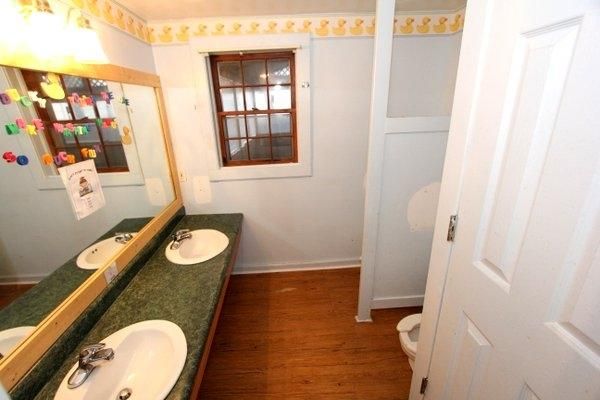 414 Stuart Ln, Gatlinburg, TN 37738