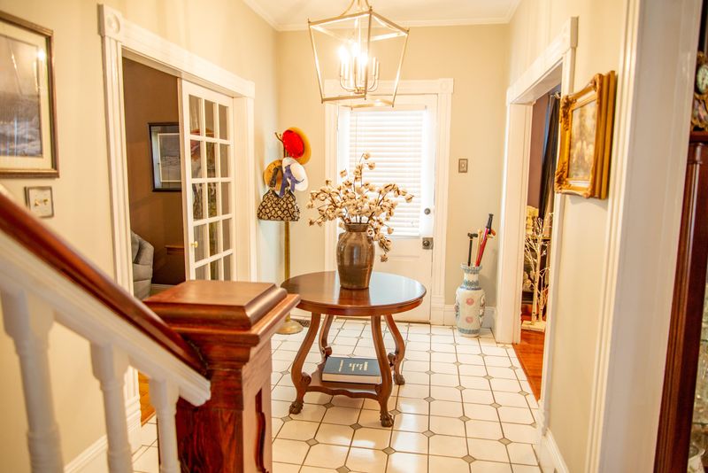 414 Walden Ave, Harriman, TN 37748
