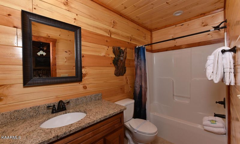 4141 Sherwood Heights Way, Pigeon Forge, TN 37863