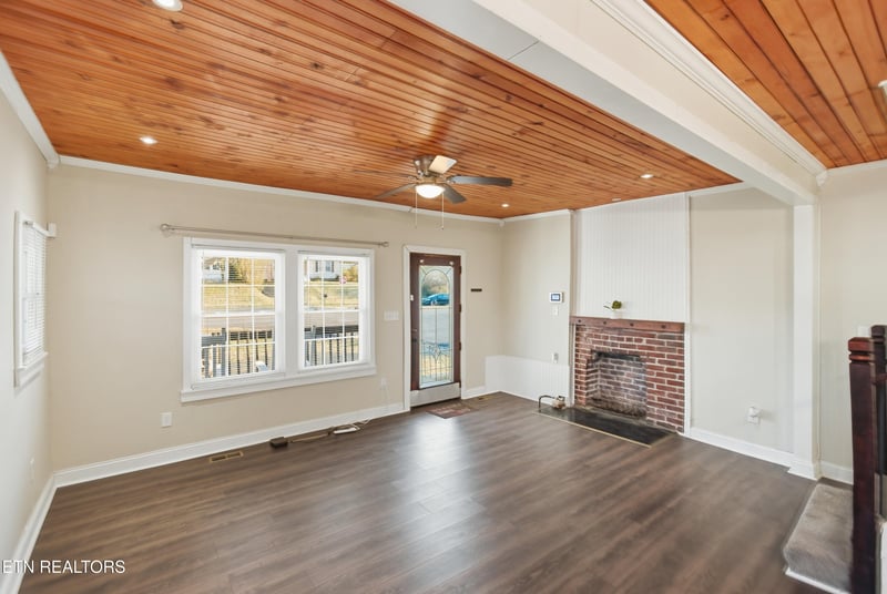 4143 Walker Blvd, Knoxville, TN 37917