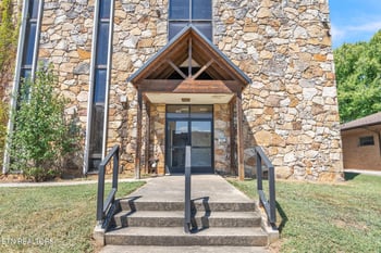 415 Devonia St, Harriman, TN 37748