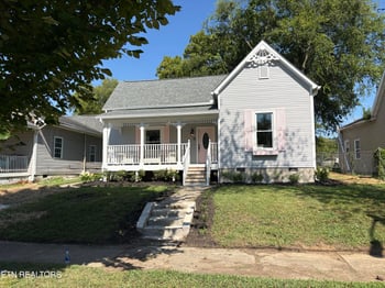 415 E Caldwell Ave, Knoxville, TN 37917