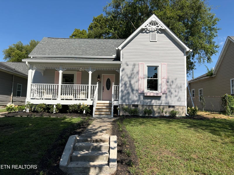 415 E Caldwell Ave, Knoxville, TN 37917