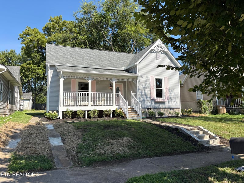 415 E Caldwell Ave, Knoxville, TN 37917