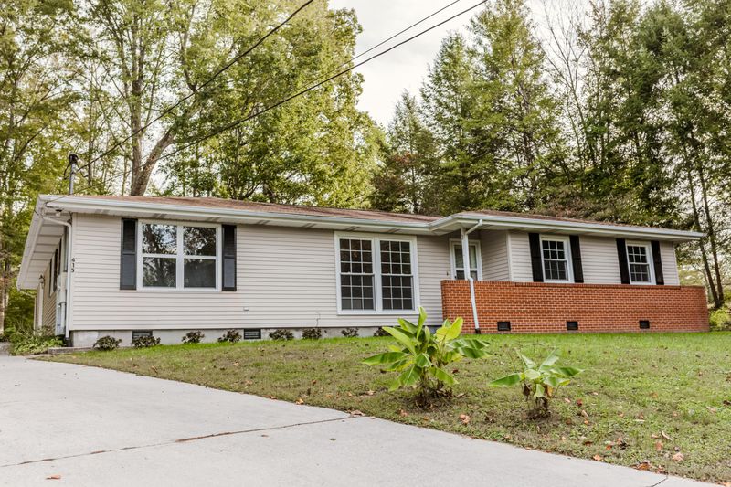 415 Maple Ave, Oliver Springs, TN 37840