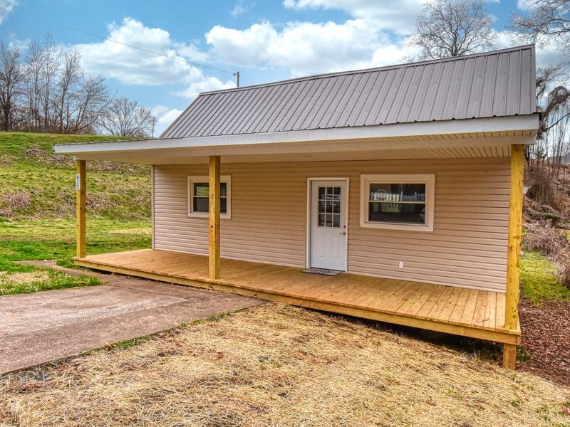 415 Mccormick St, Knoxville, TN 37920