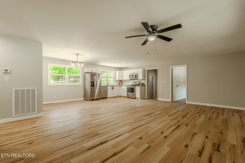415 North Ave, Athens, TN 37303