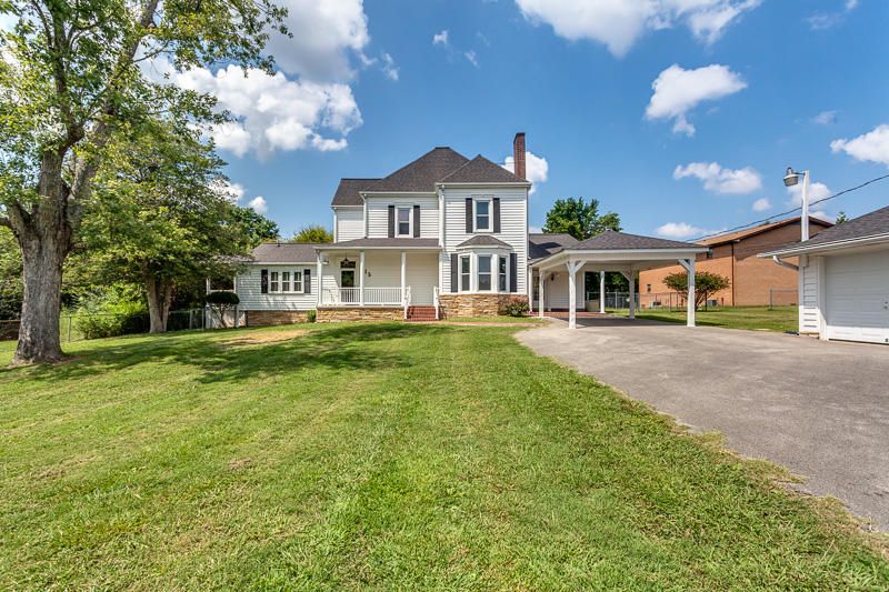 415 Ola Mathis Dr, Knoxville, TN 37912