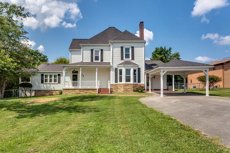 415 Ola Mathis Dr, Knoxville, TN 37912