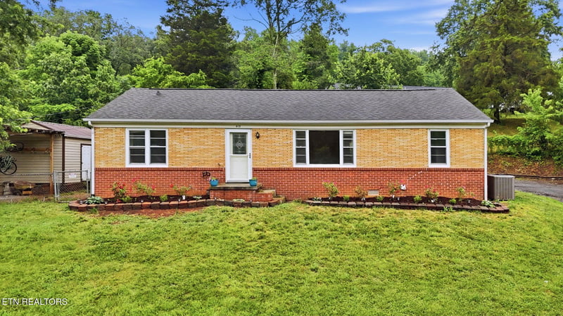 415 Parker Rd, Morristown, TN 37813