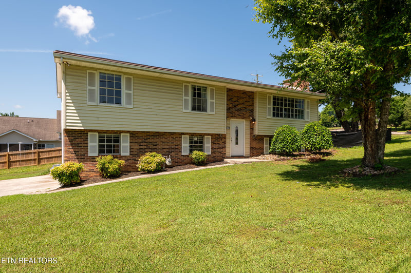 415 Pearl Rd, Seymour, TN 37865