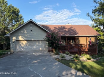 415 Seminole Pl, Loudon, TN 37774