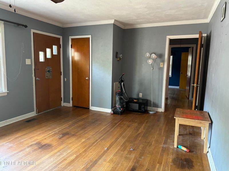 415 W Ridgecrest Dr, Kingston, TN 37763