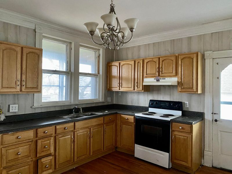 415 Walden Ave, Harriman, TN 37748