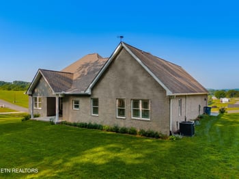 4153 Harbor View Dr, Morristown, TN 37814