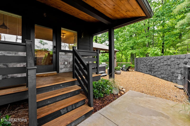 4155 Dollys Dr, Sevierville, TN 37876