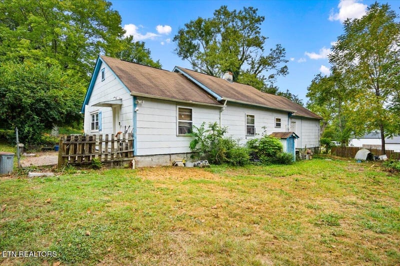 4155 Sevierville Rd, Maryville, TN 37804