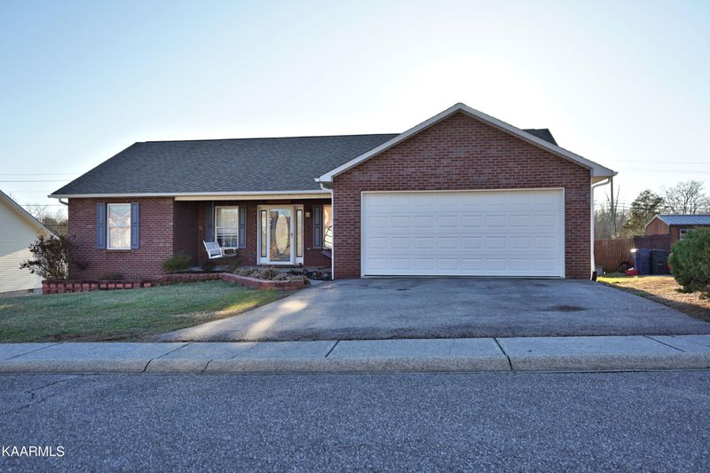 4156 Briggs Loop, Kodak, TN 37764