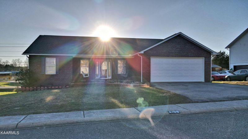 4156 Briggs Loop, Kodak, TN 37764
