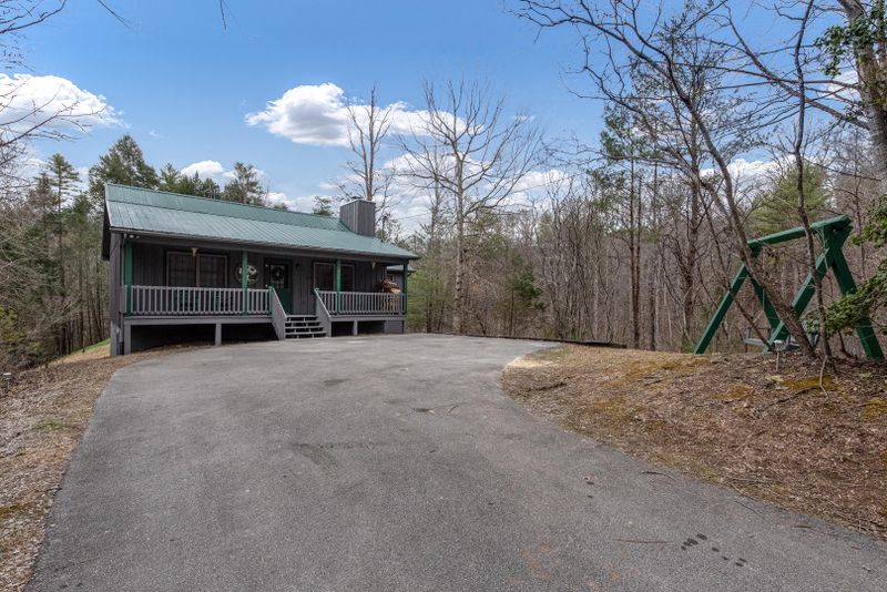 416 Kurts Corner Rd, Townsend, TN 37882