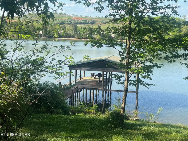 416 Lakewood Rd, Kingston, TN 37763