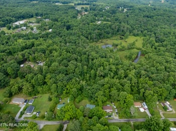 416 Liberty Rd, Wartburg, TN 37887