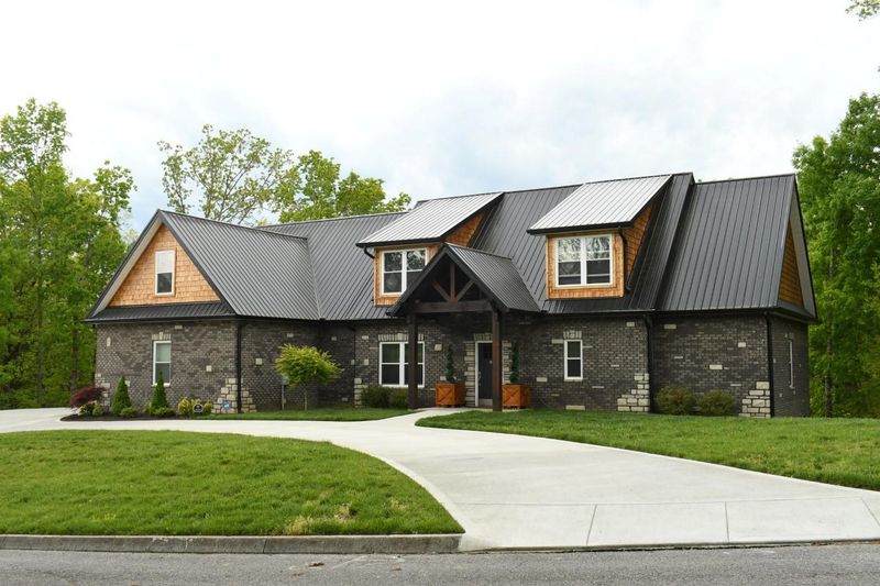 416 Longspur Trl, Sevierville, TN 37876