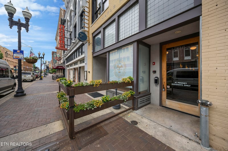 416 S Gay St #302, Knoxville, TN 37902