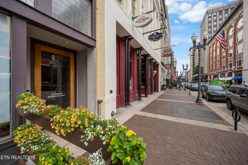 416 S Gay St #302, Knoxville, TN 37902