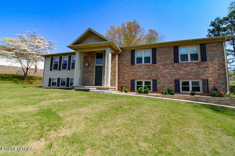 416 Summitt Dr, Lafollette, TN 37766
