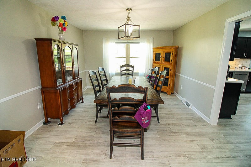 416 Summitt Dr, Lafollette, TN 37766