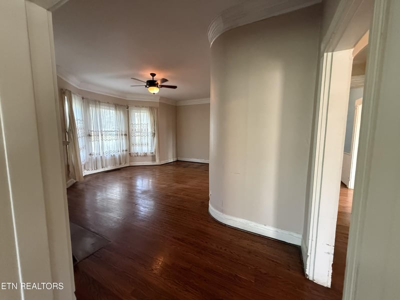 416 W Rockwood St, Rockwood, TN 37854
