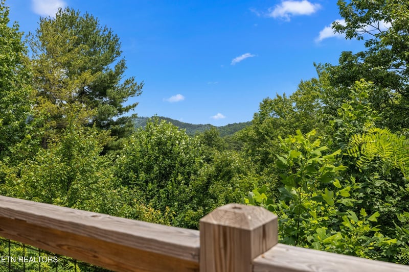 4160 Chamberlain Ln, Sevierville, TN 37862
